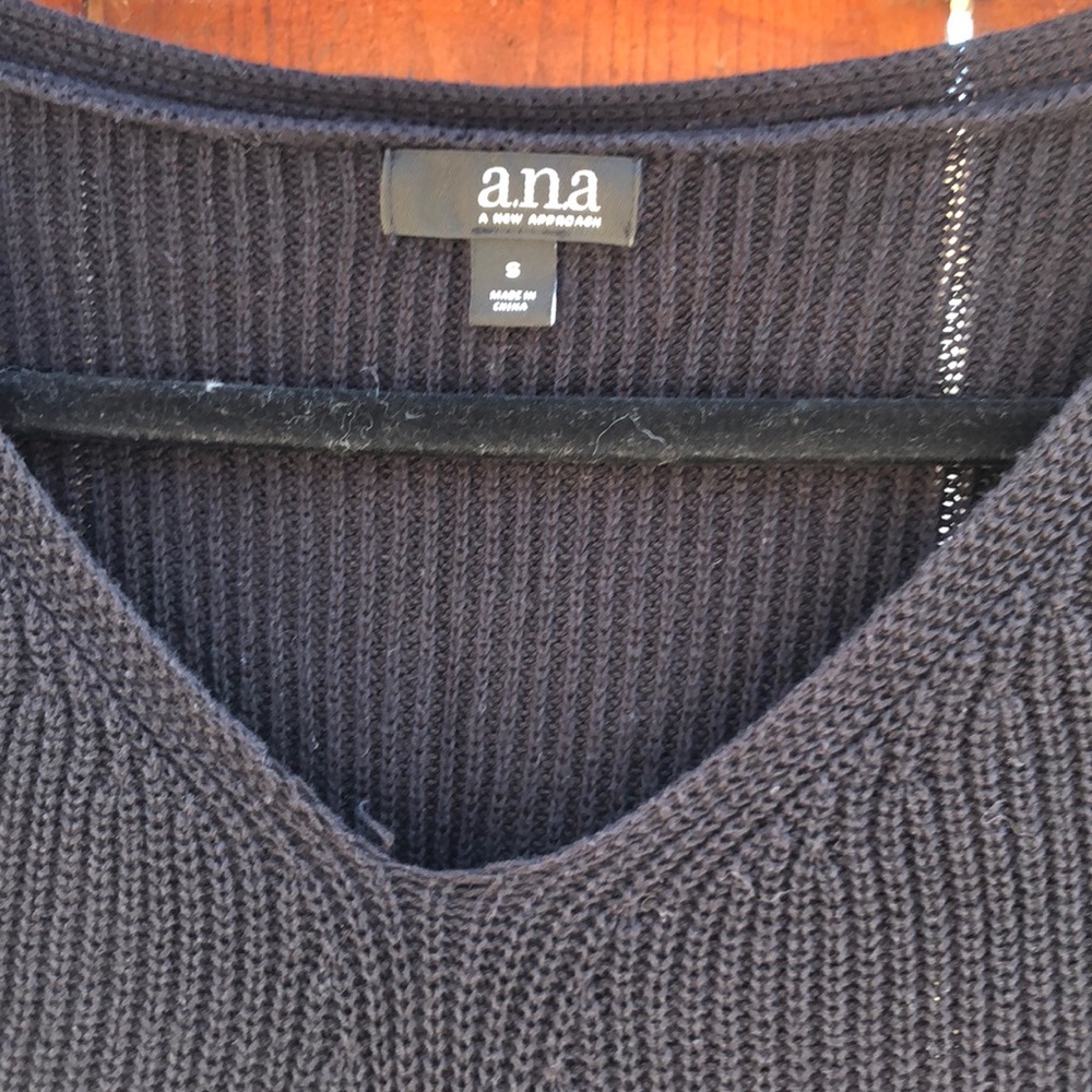 Sweater - Picture 5 of 5
